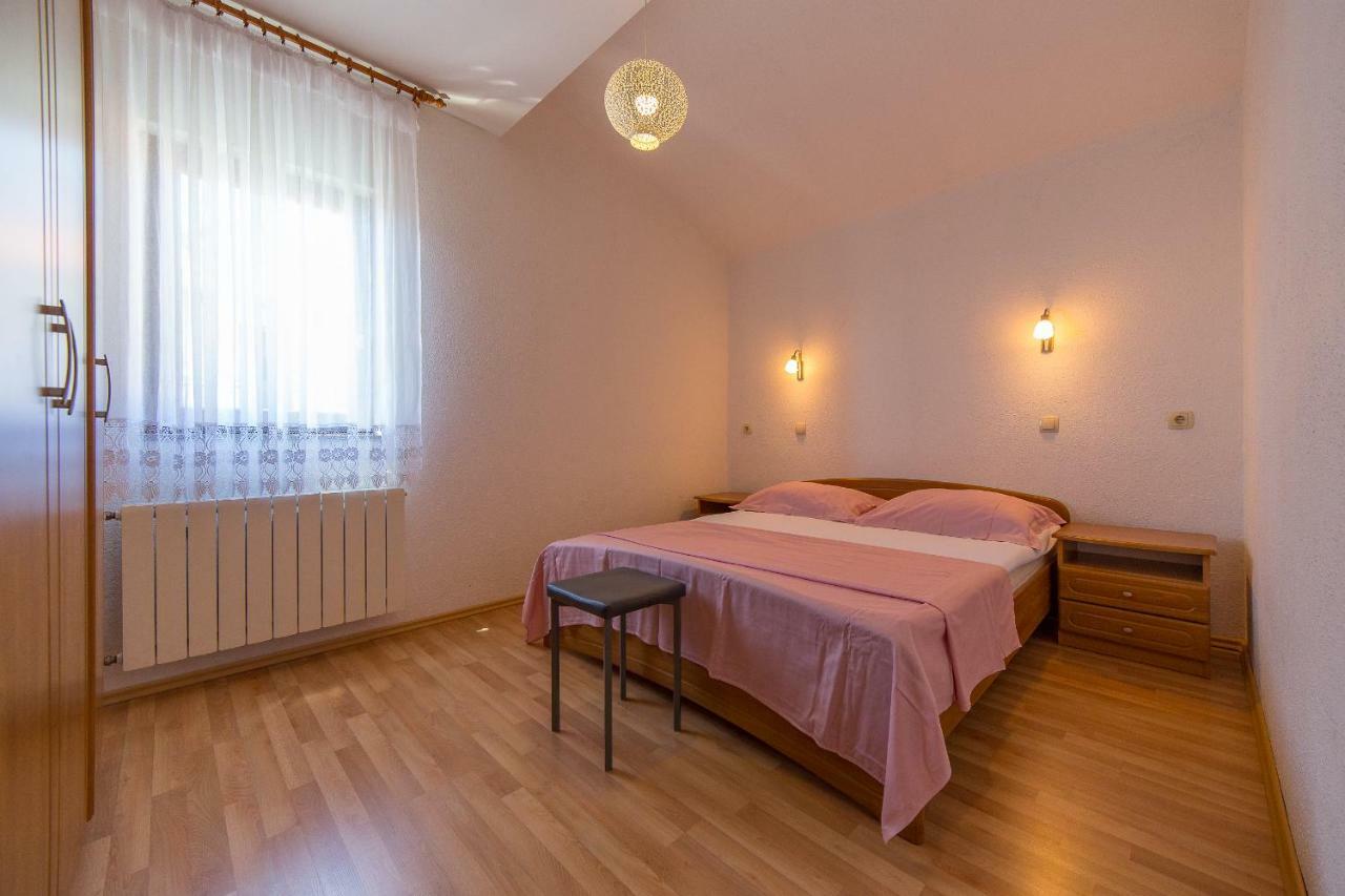 Apartments Rose トロギール エクステリア 写真